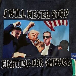 Trump T-shirt -Fist pump